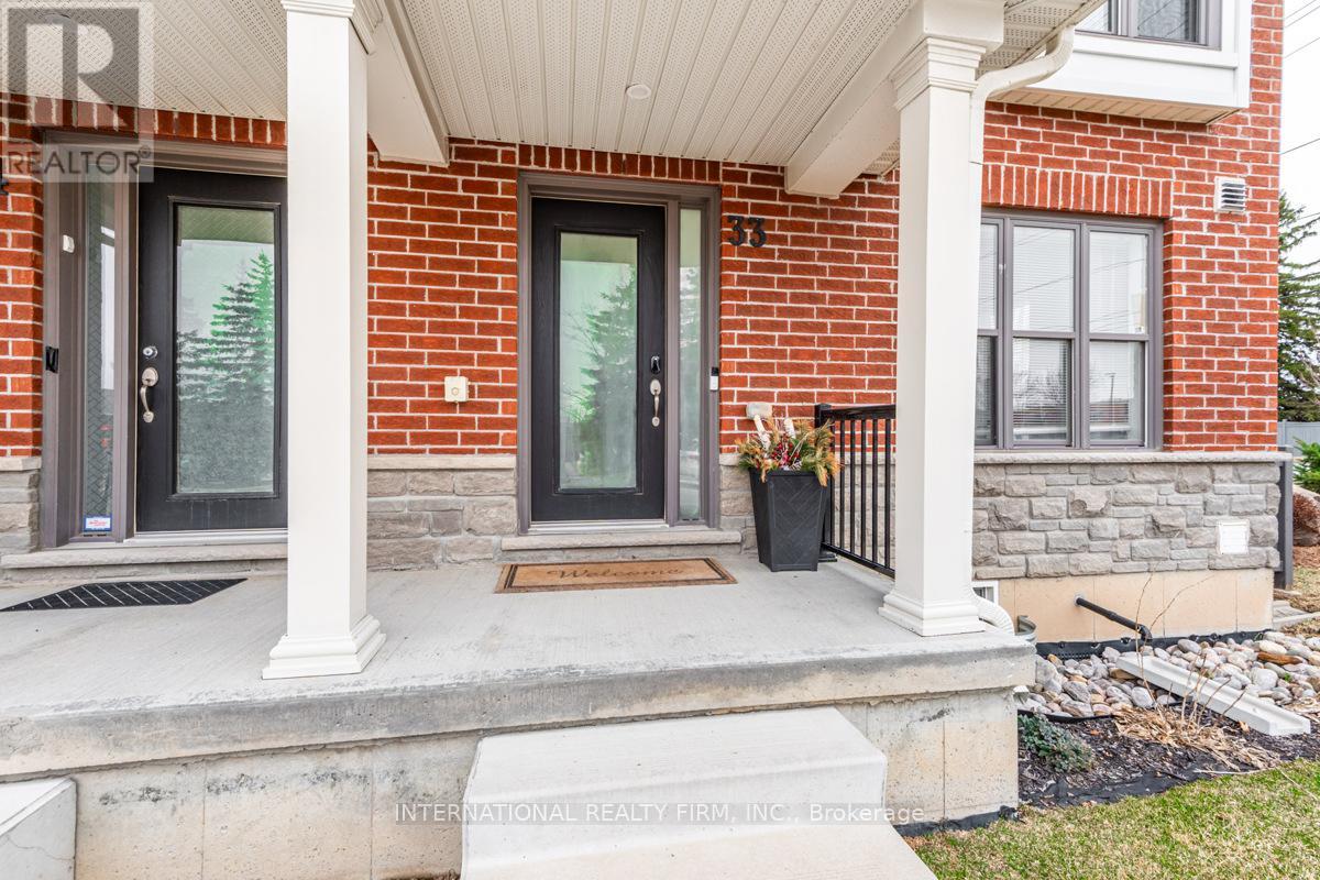 Property at 33 - 1 LEGGOTT AVENUE image 3