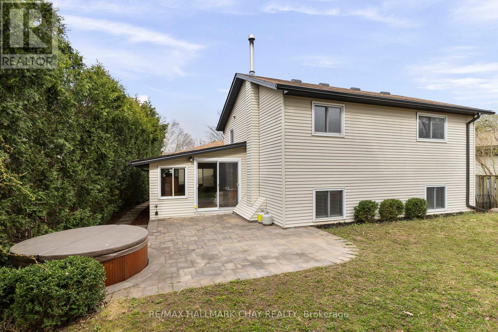 74 Bronte Crescent, Barrie (Letitia Heights), Ontario  L4N 5B9 - Photo 37 - S12115307