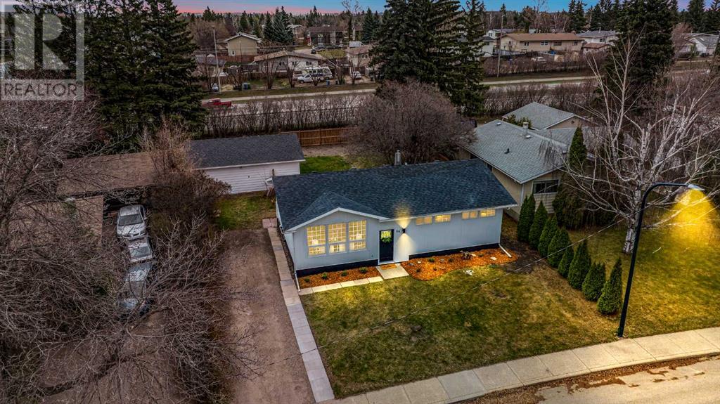 84 Sherwood Crescent, Red Deer, Alberta  T4N 0A6 - Photo 2 - A2216503
