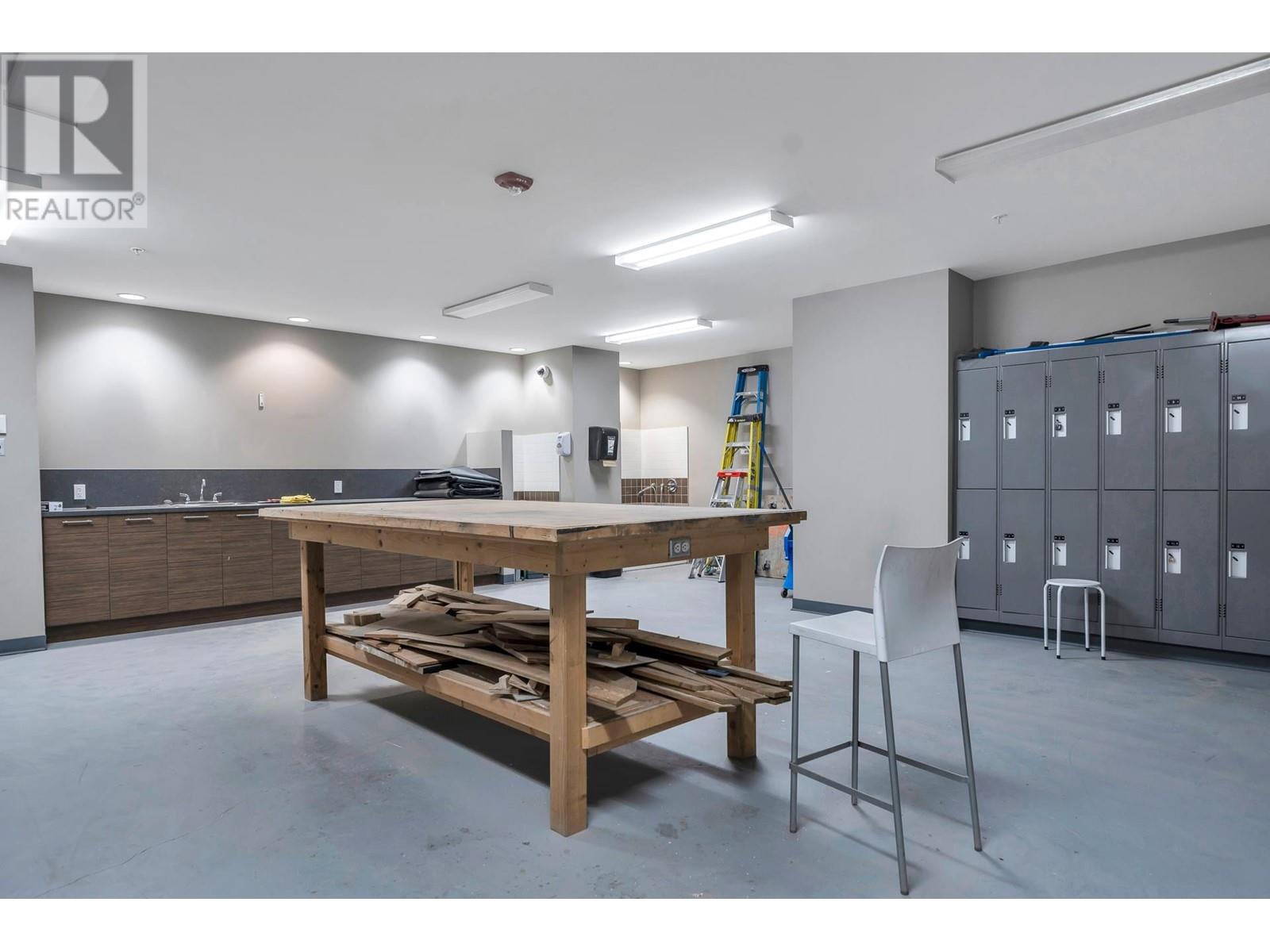 704 135 E 17th Street, North Vancouver, British Columbia  V7L 0C4 - Photo 40 - R2996705