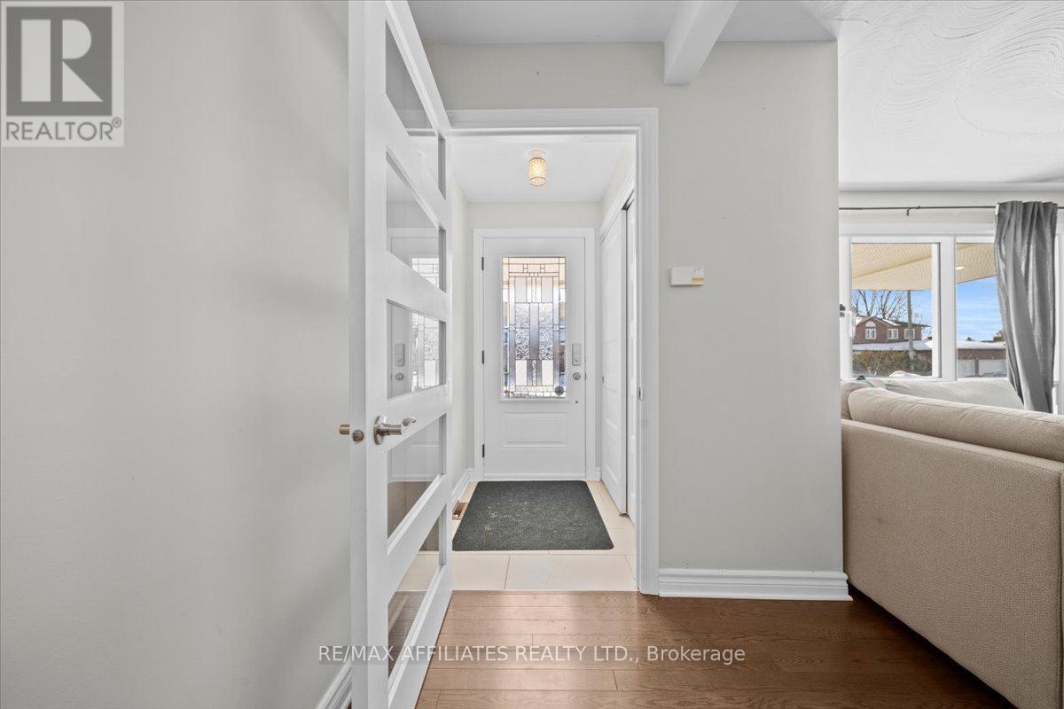 Property at 1819 ROSEBELLA AVENUE image 2