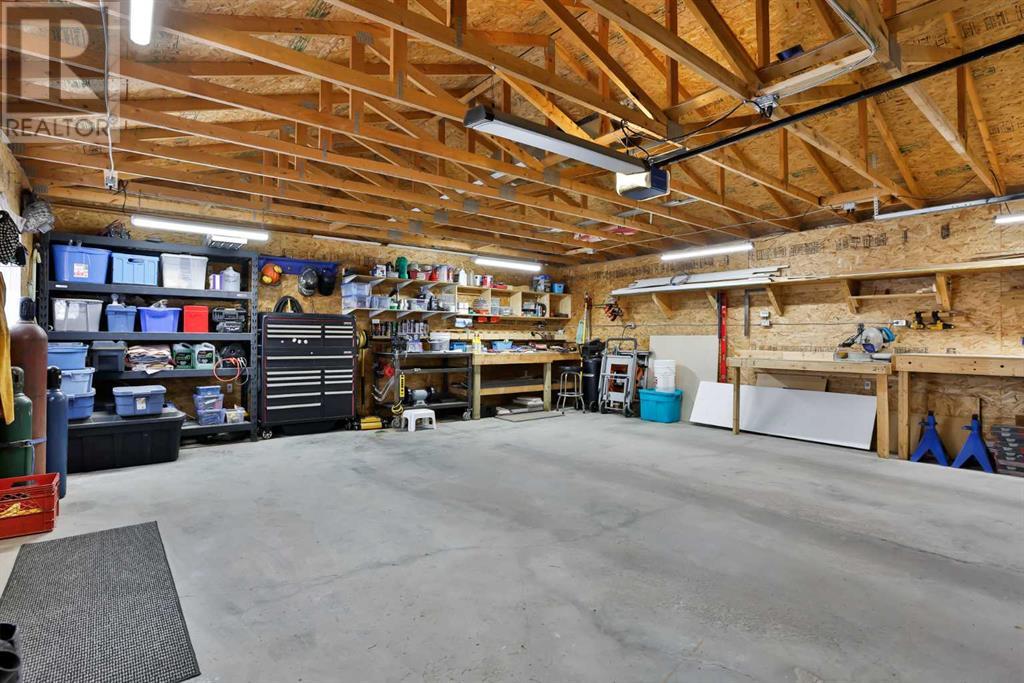 97 Mt Rundle Boulevard W, Lethbridge, Alberta  T1K 7J2 - Photo 34 - A2214701