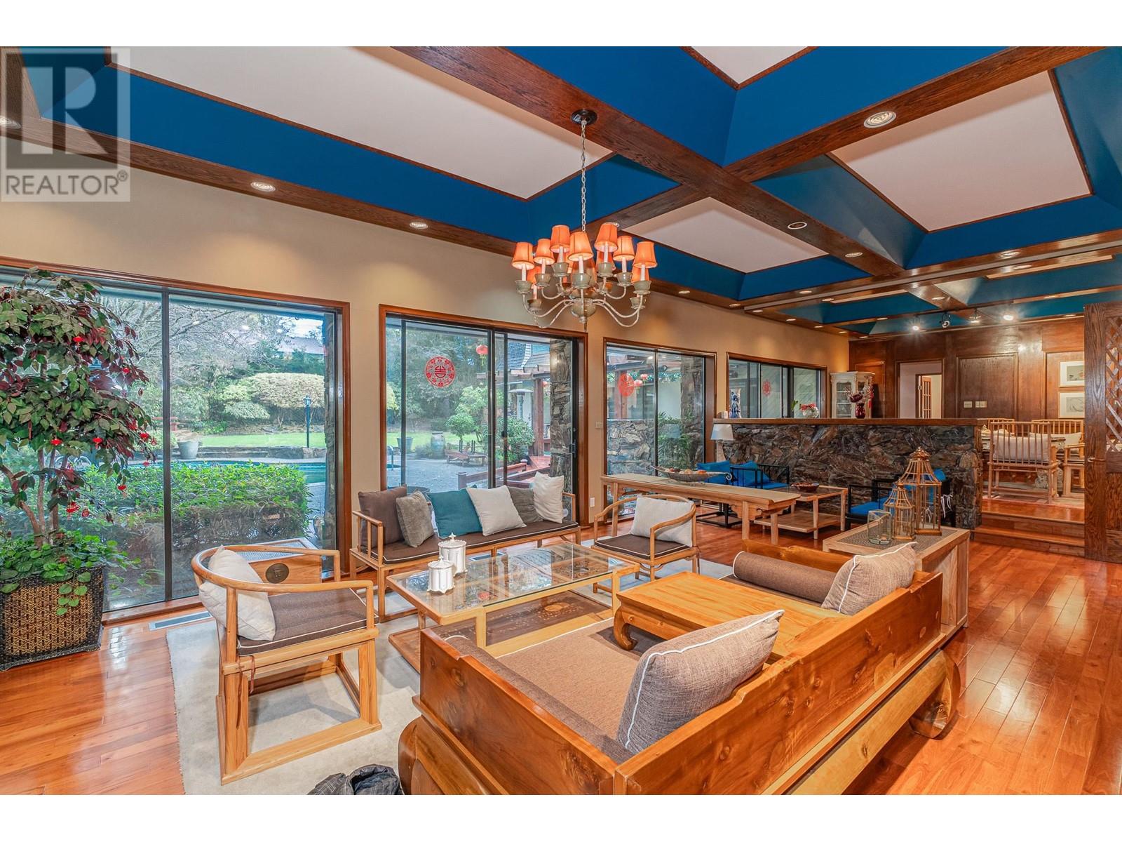 10XX W 55TH AVENUE, vancouver, British Columbia V6P1P9