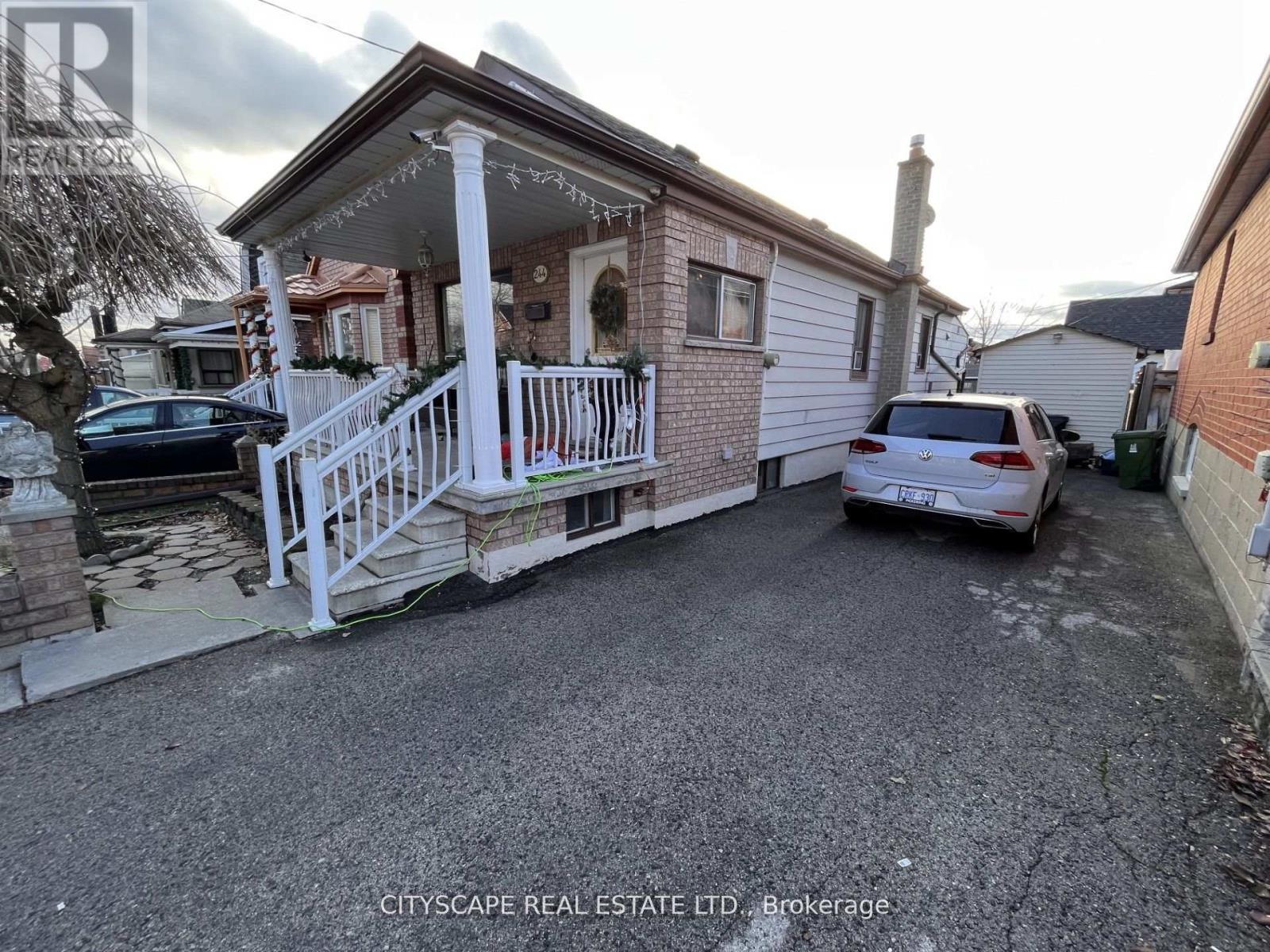 Property at 244 ROSETHORN AVENUE image 3