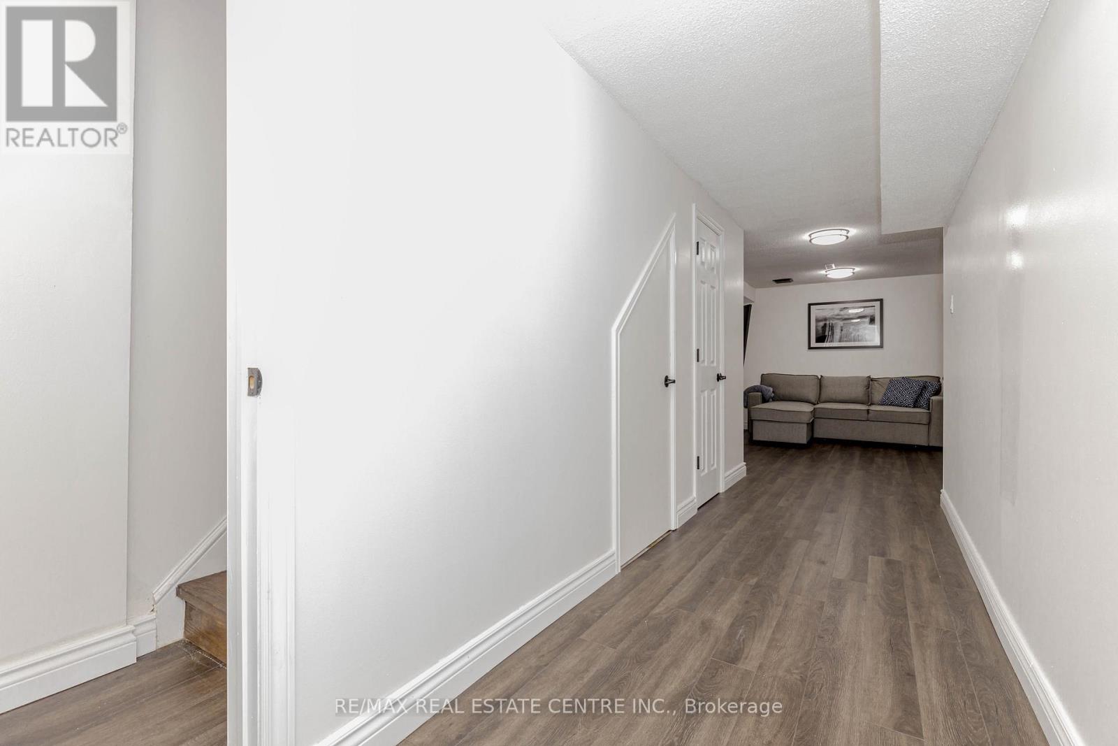 123 - 1526 Lancaster Drive W, Oakville, Ontario  L6H 2Z2 - Photo 34 - W12114956
