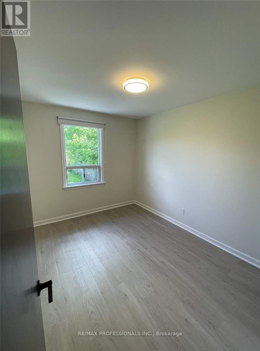 Main - 41 Woolgar Avenue, Toronto, Ontario  M8Z 4Y8 - Photo 12 - W12115095