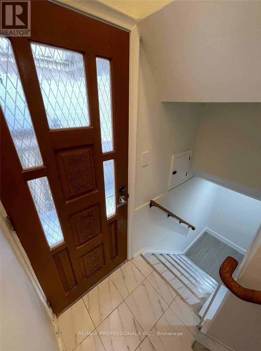 Main - 41 Woolgar Avenue, Toronto (Islington-City Centre West), Ontario  M8Z 4Y8 - Photo 18 - W12115095