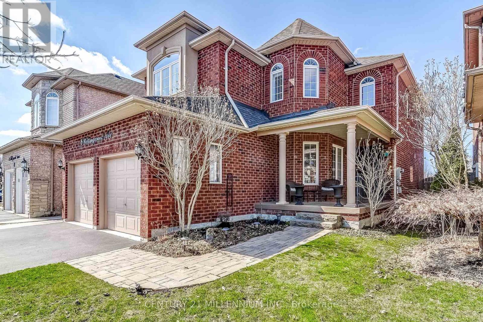 6 Collingwood Avenue, Brampton (Snelgrove), Ontario  L7A 2E5 - Photo 2 - W12115162