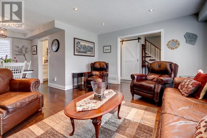 906 Cabot Trail, Milton (Dp Dorset Park), Ontario  L9T 3Y4 - Photo 7 - W12115167