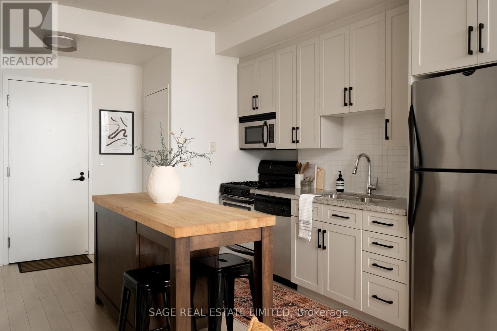 711 - 1 Shaw Street, Toronto, Ontario  M6K 0A1 - Photo 6 - C12086591