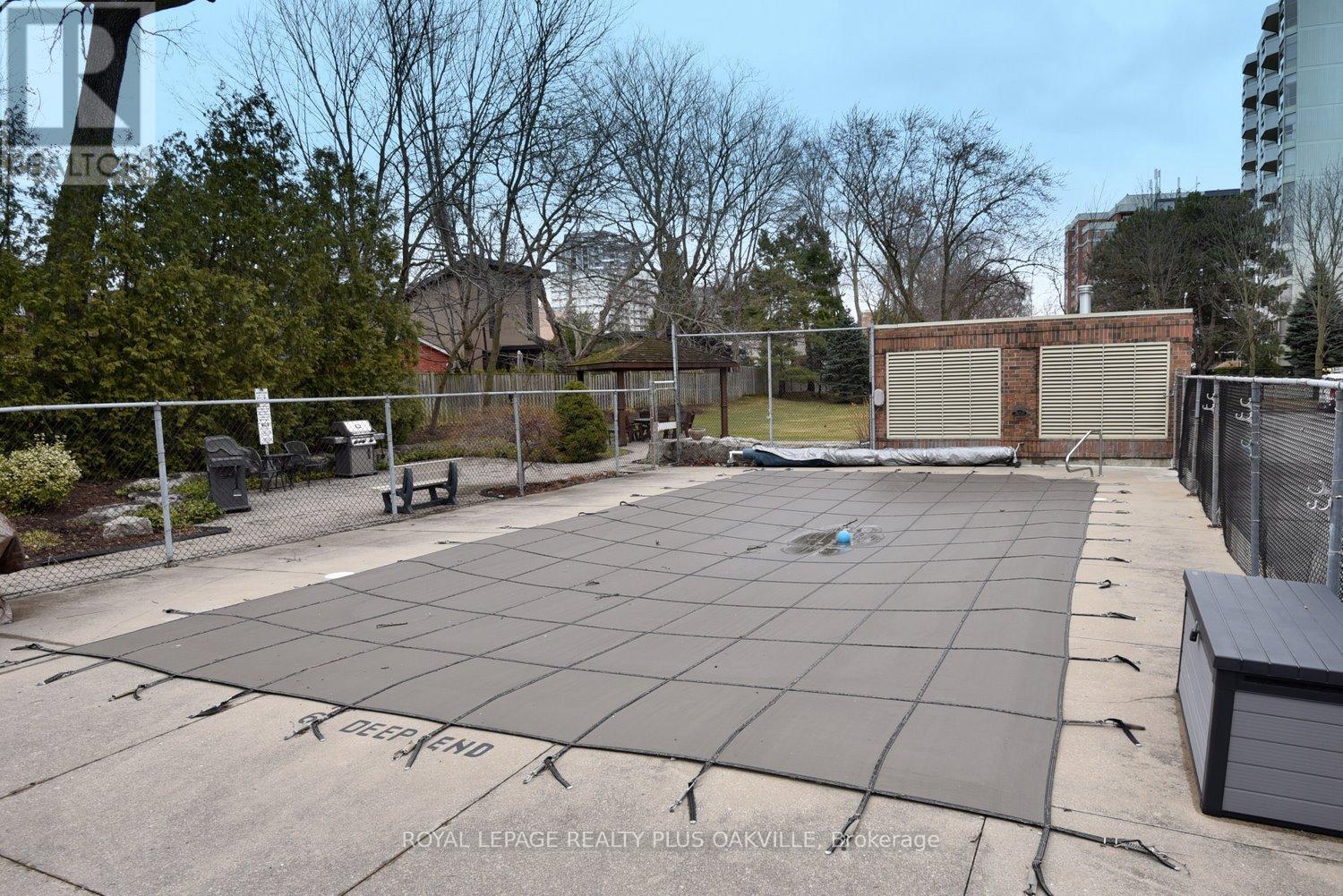 404 - 1225 North Shore Boulevard E, Burlington, Ontario  L7S 1Z6 - Photo 34 - W12115253