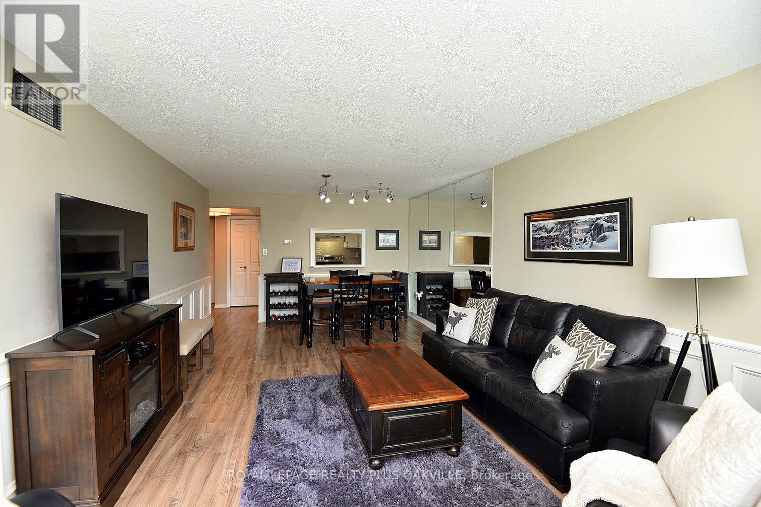 404 - 1225 North Shore Boulevard E, Burlington, Ontario  L7S 1Z6 - Photo 8 - W12115253