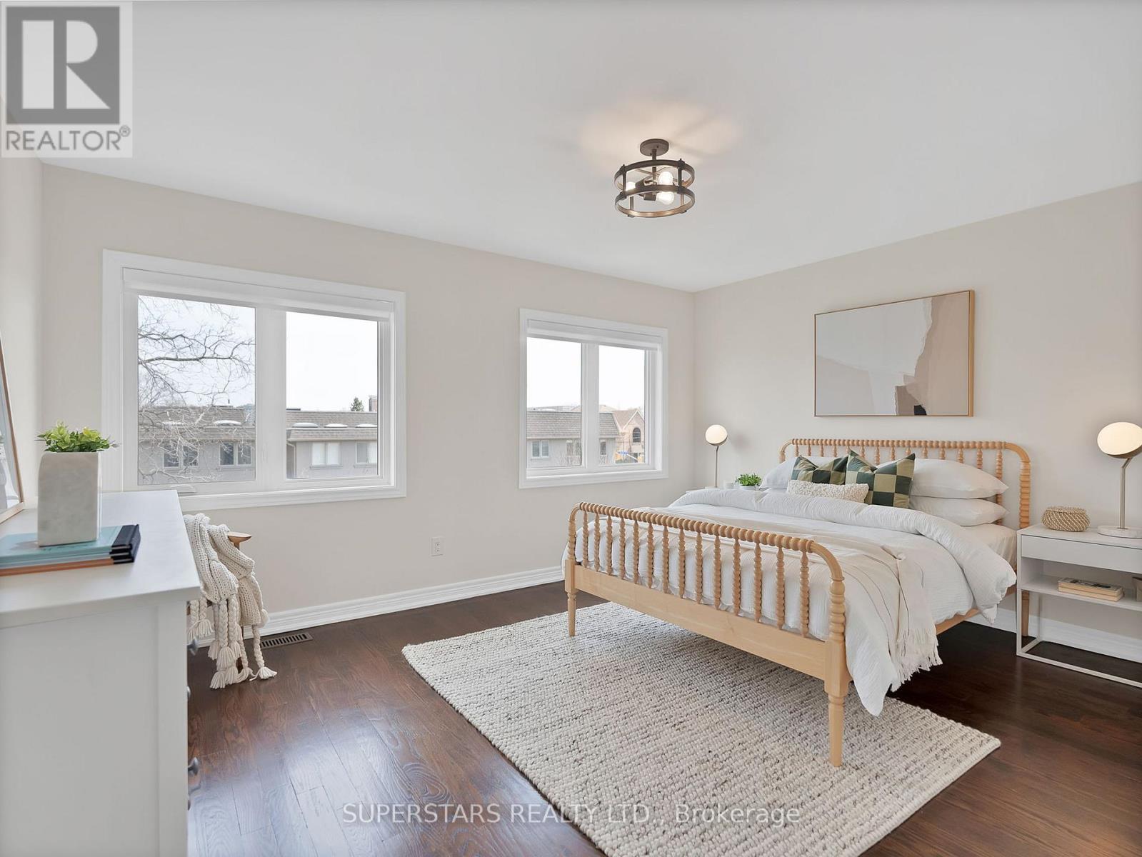 1e Bowsprit Avenue, Toronto, Ontario  M9P 2Y4 - Photo 19 - W12115330
