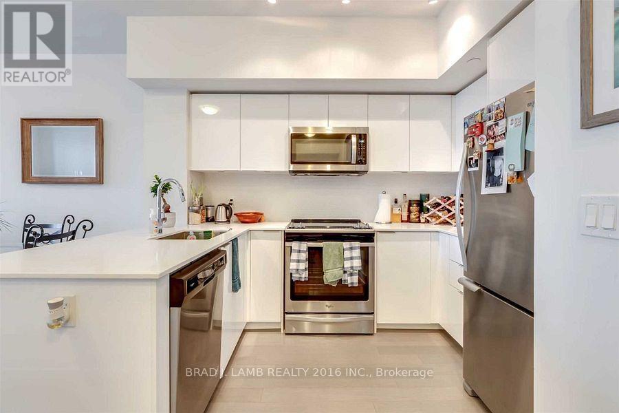 2205 - 20 Shore Breeze Drive, Toronto (Mimico), Ontario  M8V 0C7 - Photo 4 - W12115338