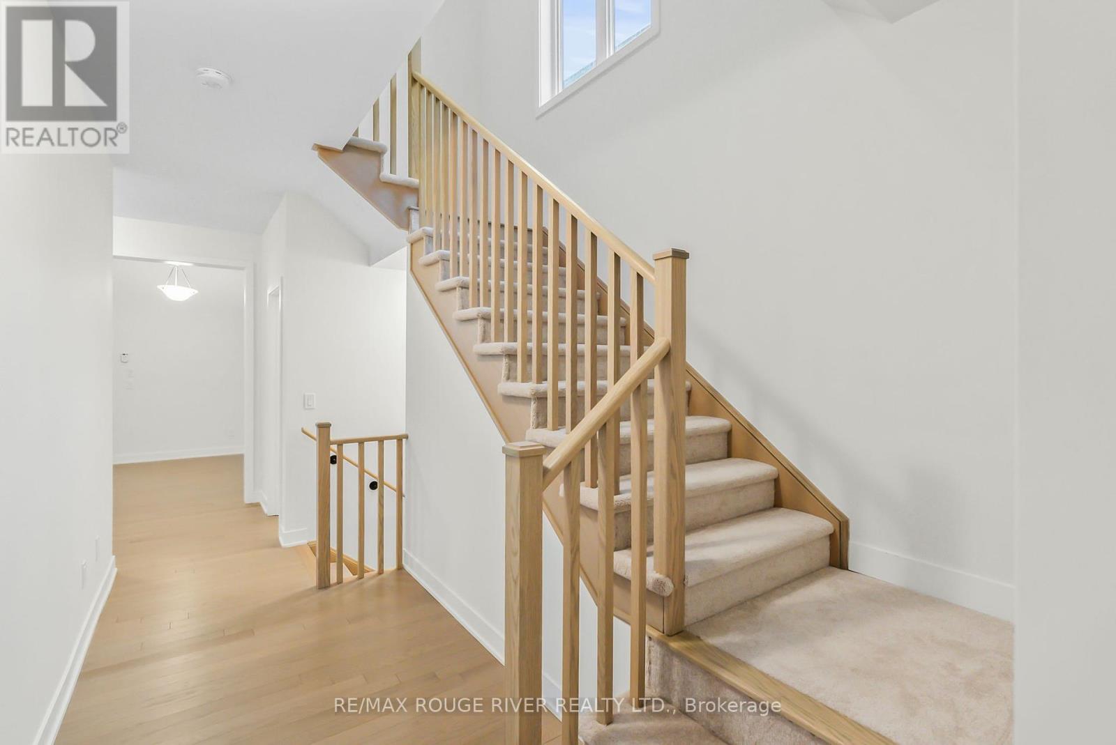 1039 Thompson Drive, Oshawa, Ontario  L1L 0V6 - Photo 5 - E12115518