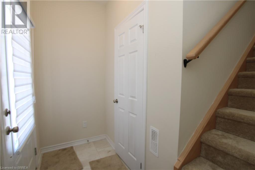 677 Park Road N Unit# 13, Brantford, Ontario  N3R 0A2 - Photo 4 - 40723321