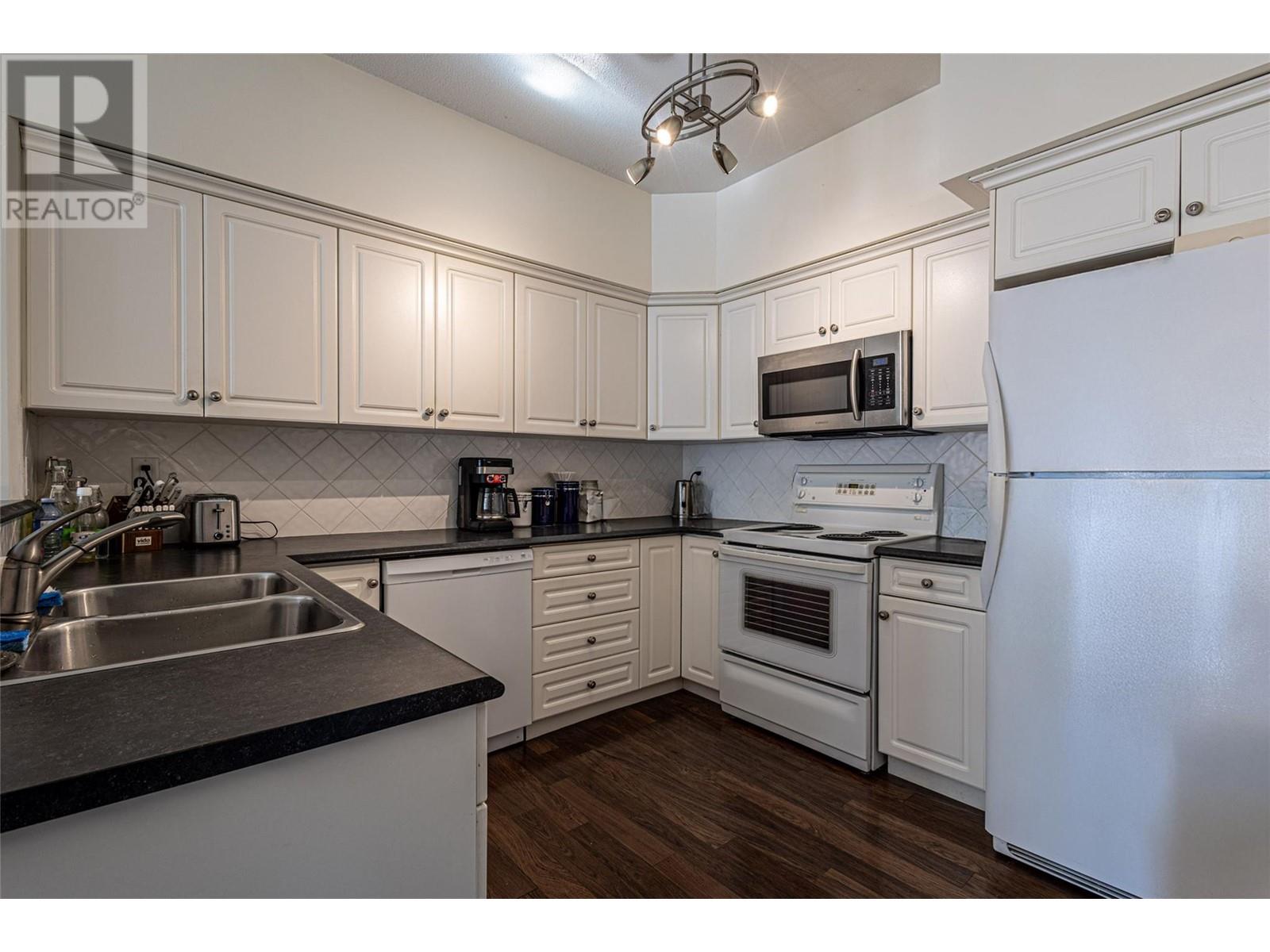 Property at 680 Lequime Road Unit# 104 image 5