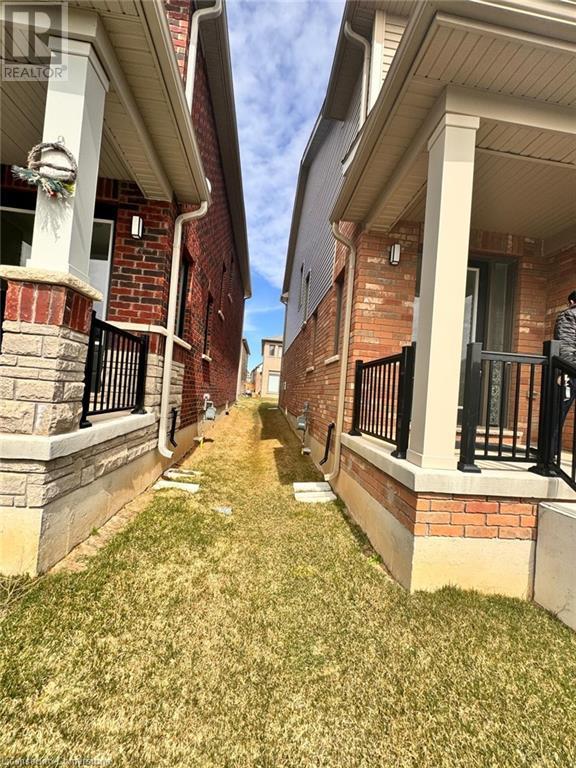 216 Leslie Davis Street, Ayr, Ontario N0B 1E0 - Photo 2 - 40723571