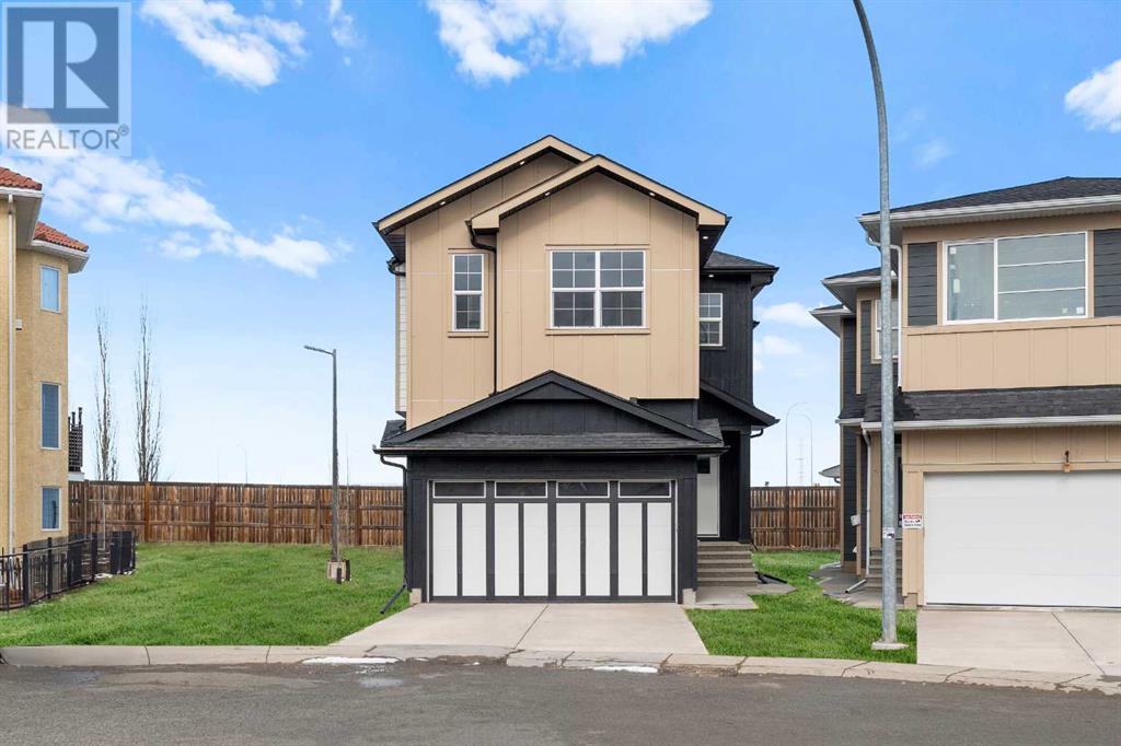 Property at 171 Panora Way NW image 1