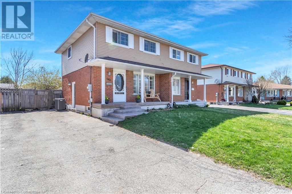 102 Connelly Drive, Kitchener, Ontario  N2N 2V2 - Photo 3 - 40722358