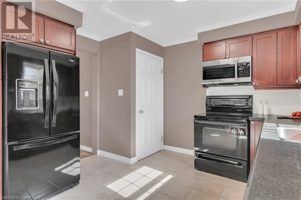 102 Connelly Drive, Kitchener, Ontario  N2N 2V2 - Photo 15 - 40722358