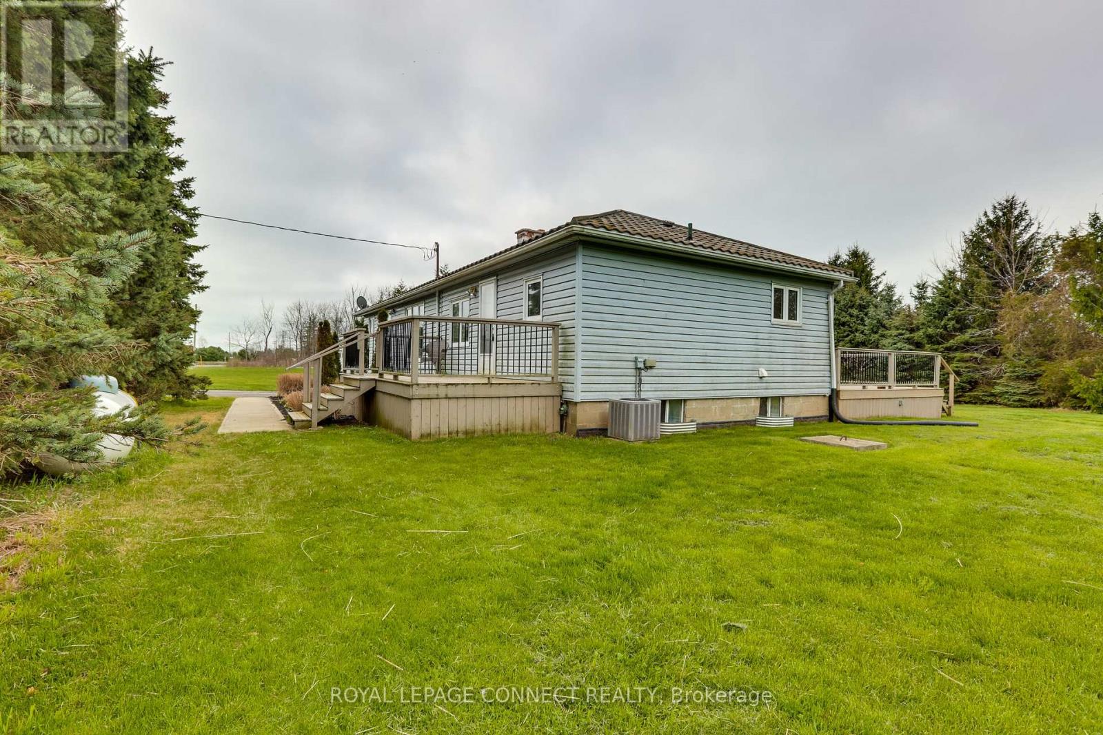 35383 Lake Line, Southwold, Ontario  N5L 1J1 - Photo 3 - X12107007