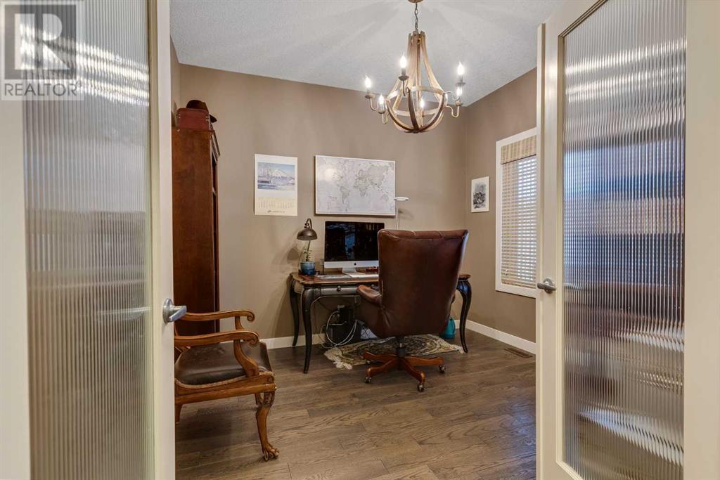 Property at 129 Stonemere Close image 5