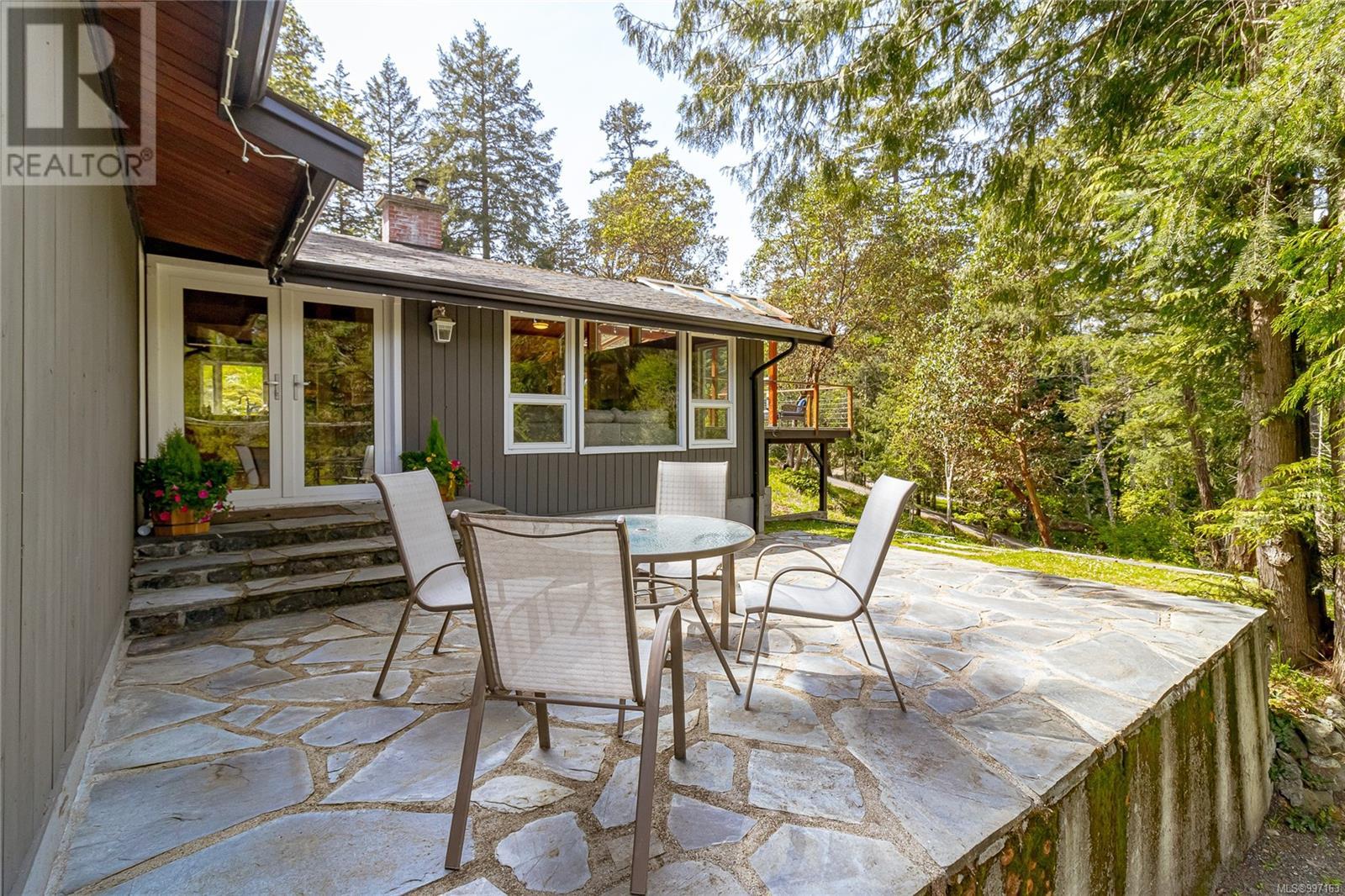Property at 665 Latoria Rd image 2