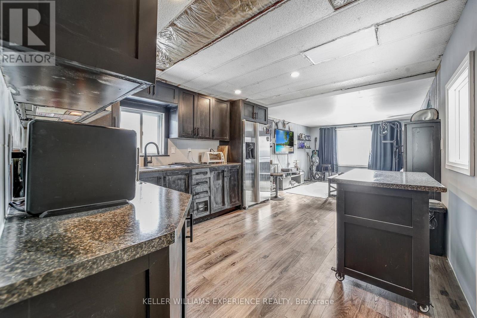 2 East Street, Essa, Ontario  L0M 1B1 - Photo 2 - N12098910