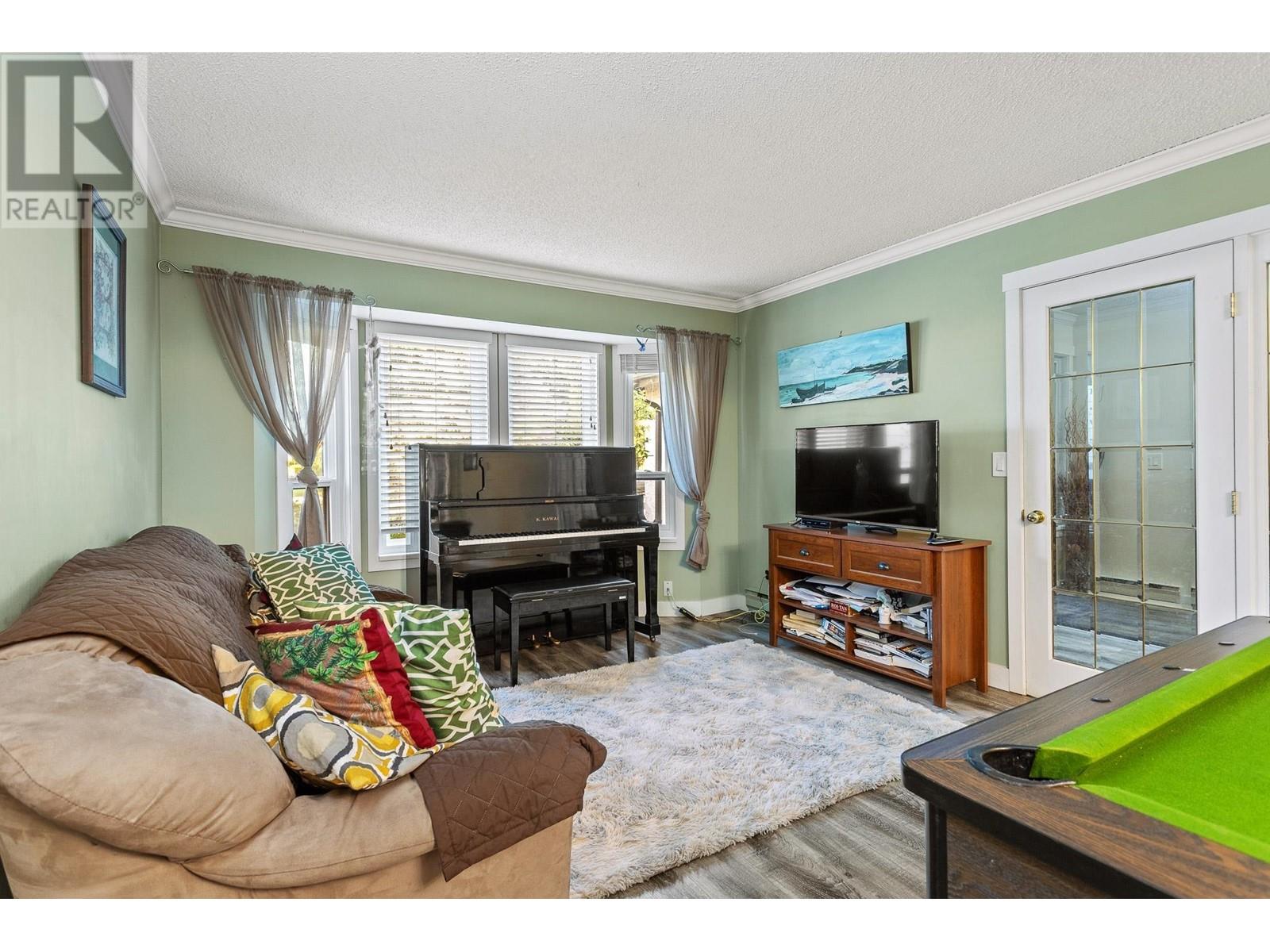 1049 Cornwall Drive, Port Coquitlam, British Columbia  V3B 5X2 - Photo 10 - R2994490