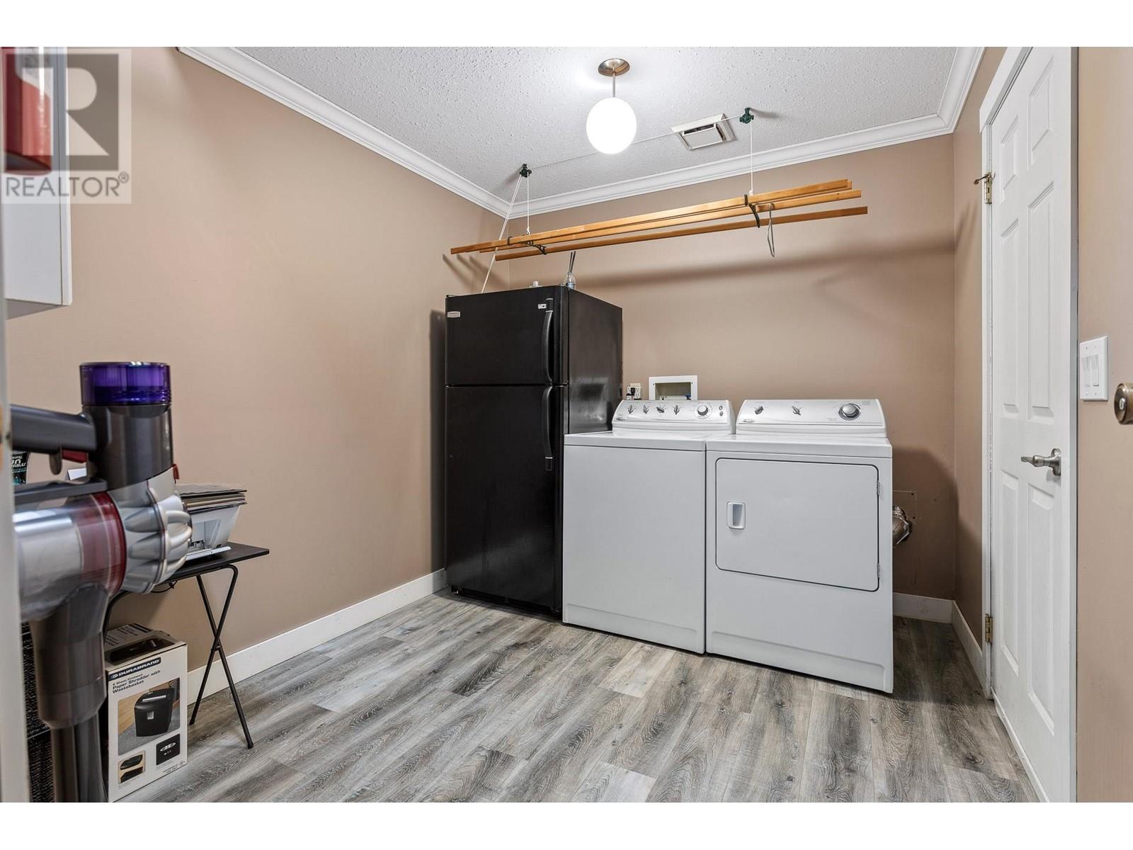 1049 Cornwall Drive, Port Coquitlam, British Columbia  V3B 5X2 - Photo 25 - R2994490