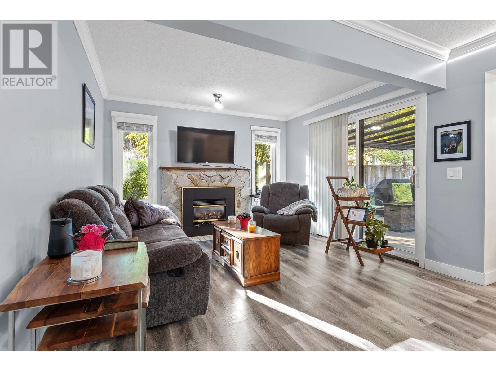 1049 Cornwall Drive, Port Coquitlam, British Columbia  V3B 5X2 - Photo 12 - R2994490