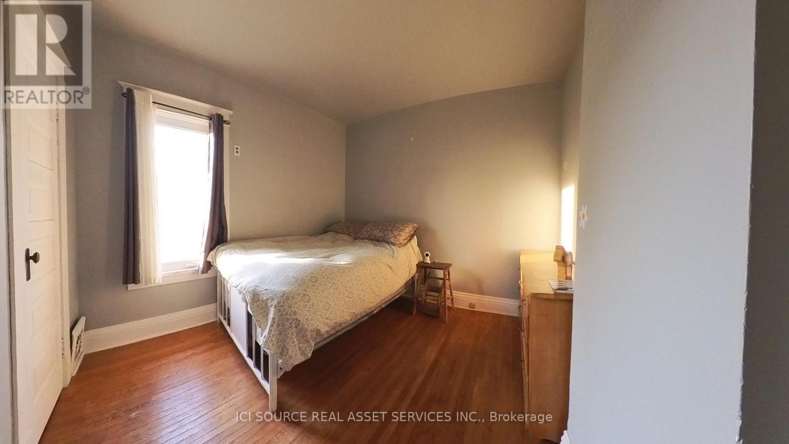 308 Fergus Street N, Wellington North, Ontario  N0G 2L2 - Photo 10 - X12114659