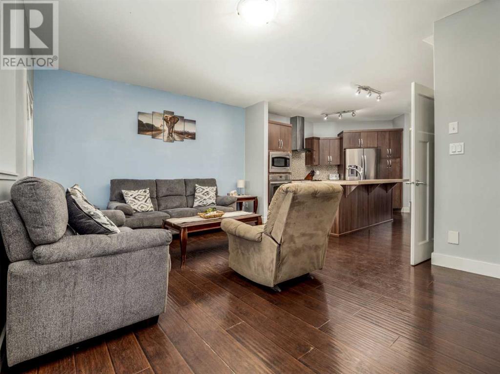 Property at 407 Keystone Chase W image 5