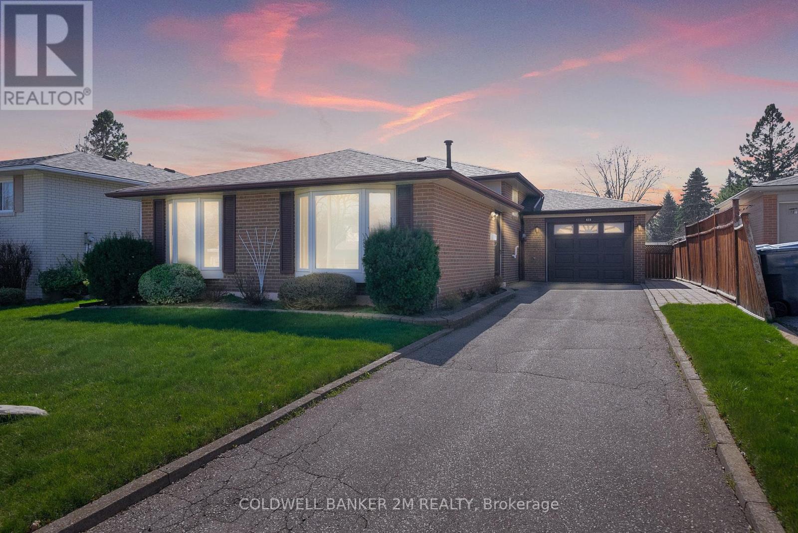 Property at 6 LANGEVIN CRESCENT image 1
