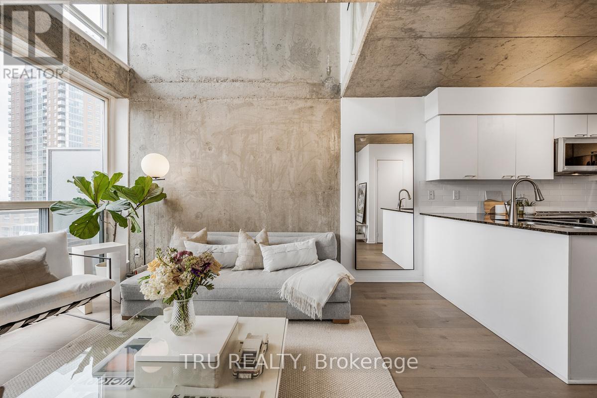 841 - 1029 King Street W, Toronto (Niagara), Ontario  M6K 3M9 - Photo 2 - C12115669
