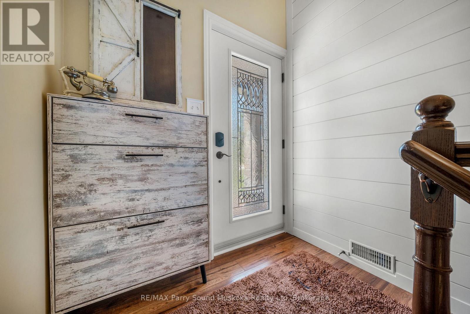 Property at 49 STOCCO CIRCLE image 4