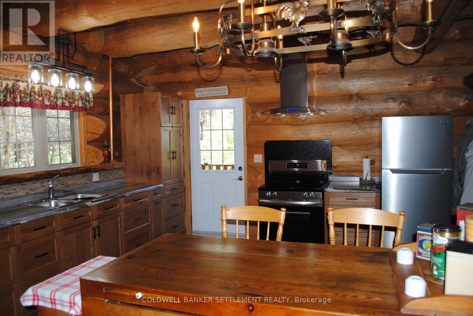 295 Stanley Road, Tay Valley, Ontario  K7H 3C5 - Photo 6 - X12115556
