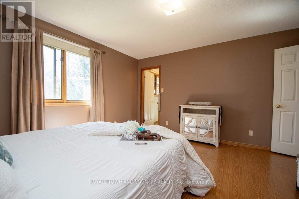 14 Mcgill Drive, Kawartha Lakes (Janetville), Ontario  L0B 1K0 - Photo 17 - X12115520
