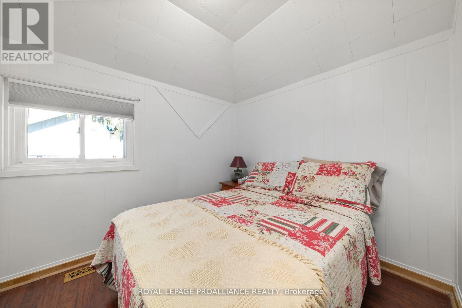 1051 Lakeside Drive, Prince Edward County (Ameliasburg Ward), Ontario  K0K 1T0 - Photo 10 - X12115639