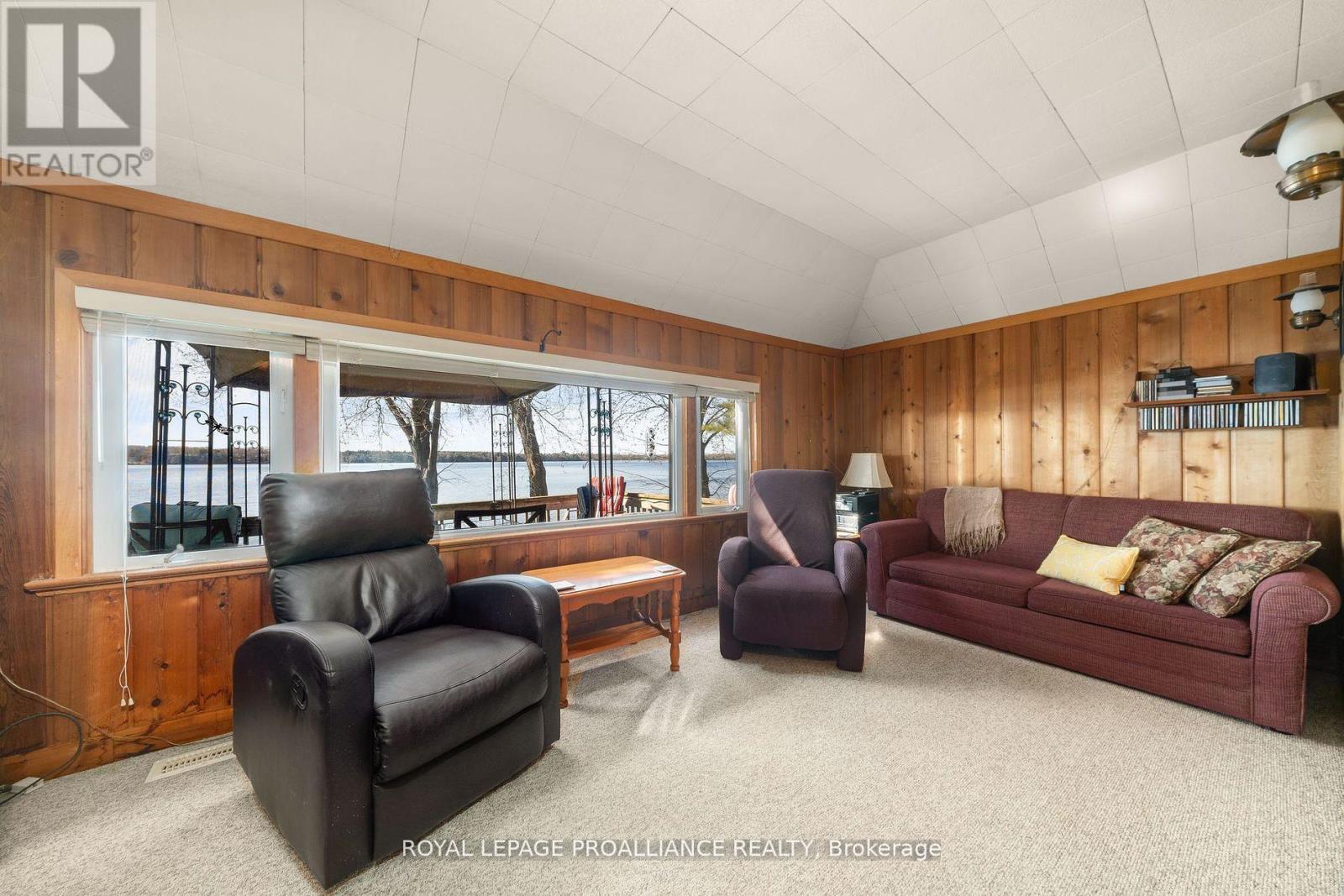 1051 Lakeside Drive, Prince Edward County, Ontario K0K 1T0 - Photo 20 - X12115639