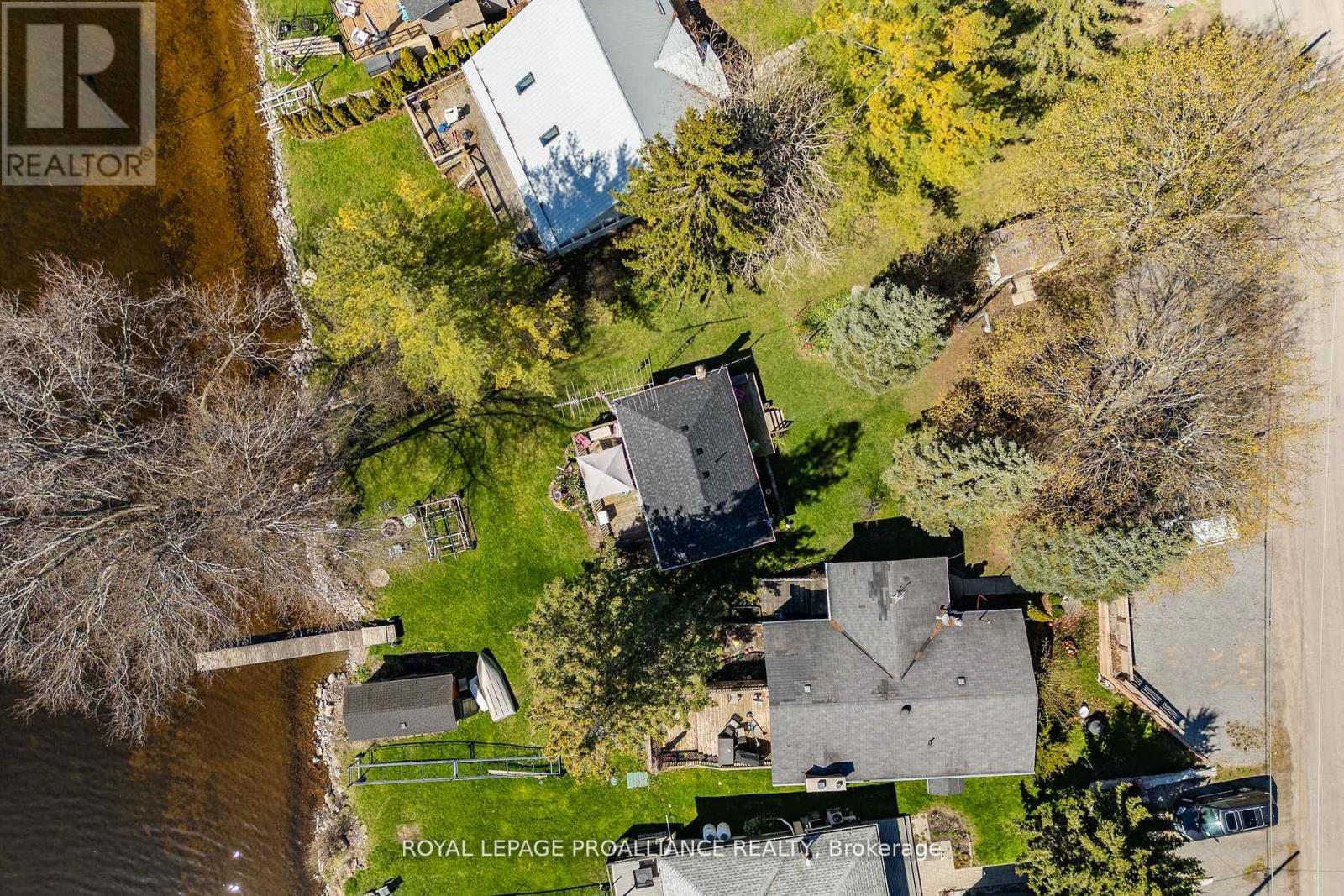 1051 Lakeside Drive, Prince Edward County (Ameliasburg Ward), Ontario  K0K 1T0 - Photo 35 - X12115639