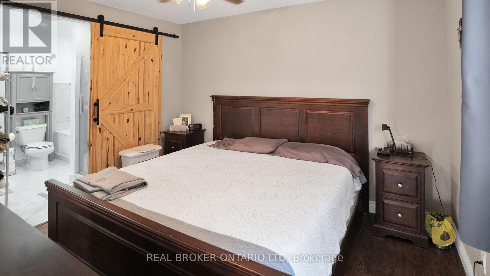 764 Classic Drive, London East (East P), Ontario  N5W 5V2 - Photo 10 - X12115527