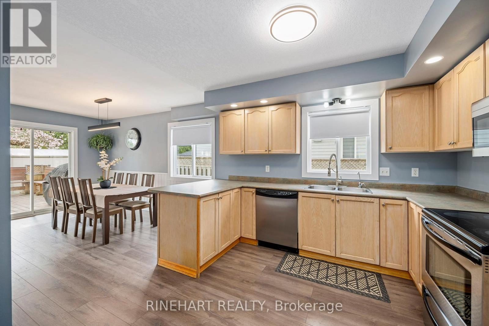 881 Railton Avenue, London East, Ontario  N5V 4W3 - Photo 7 - X12115732