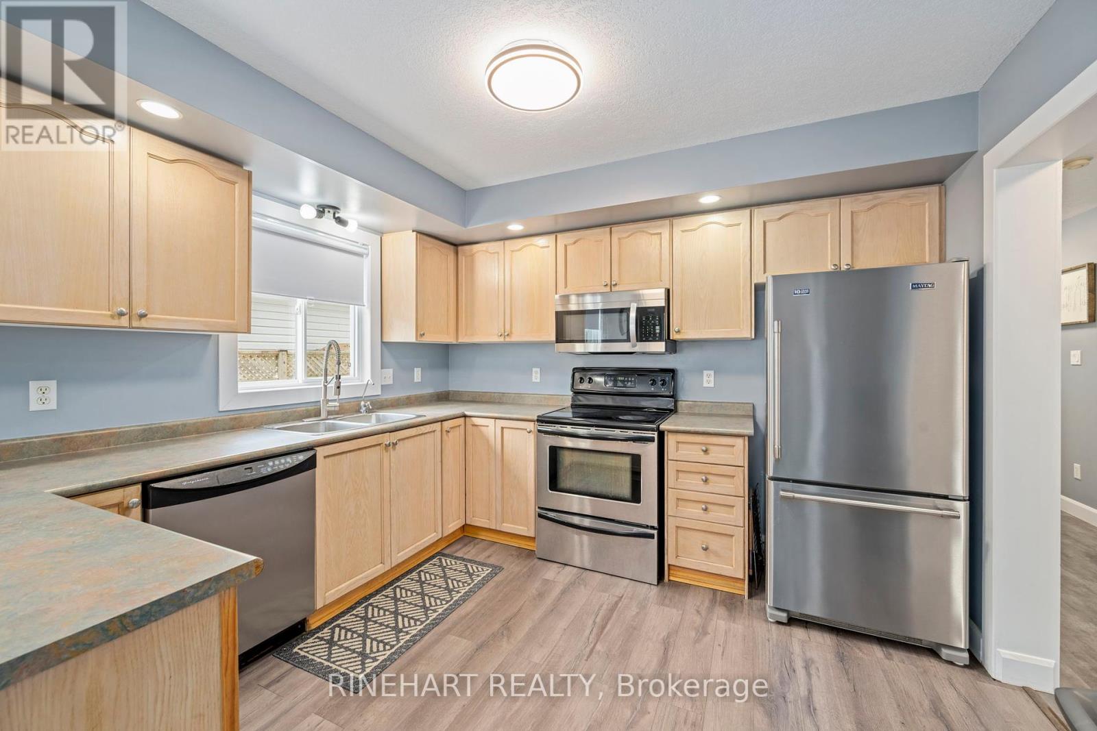 881 Railton Avenue, London East, Ontario  N5V 4W3 - Photo 8 - X12115732