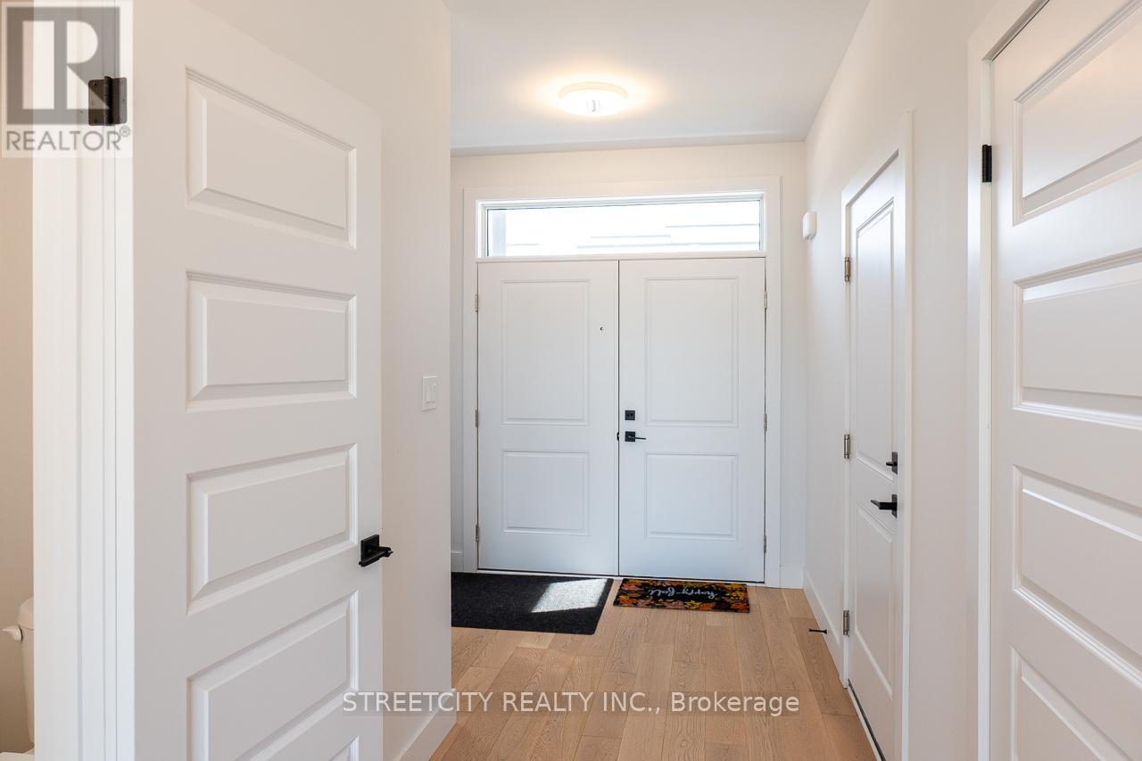 Property at 29 - 1820 CANVAS WAY image 3