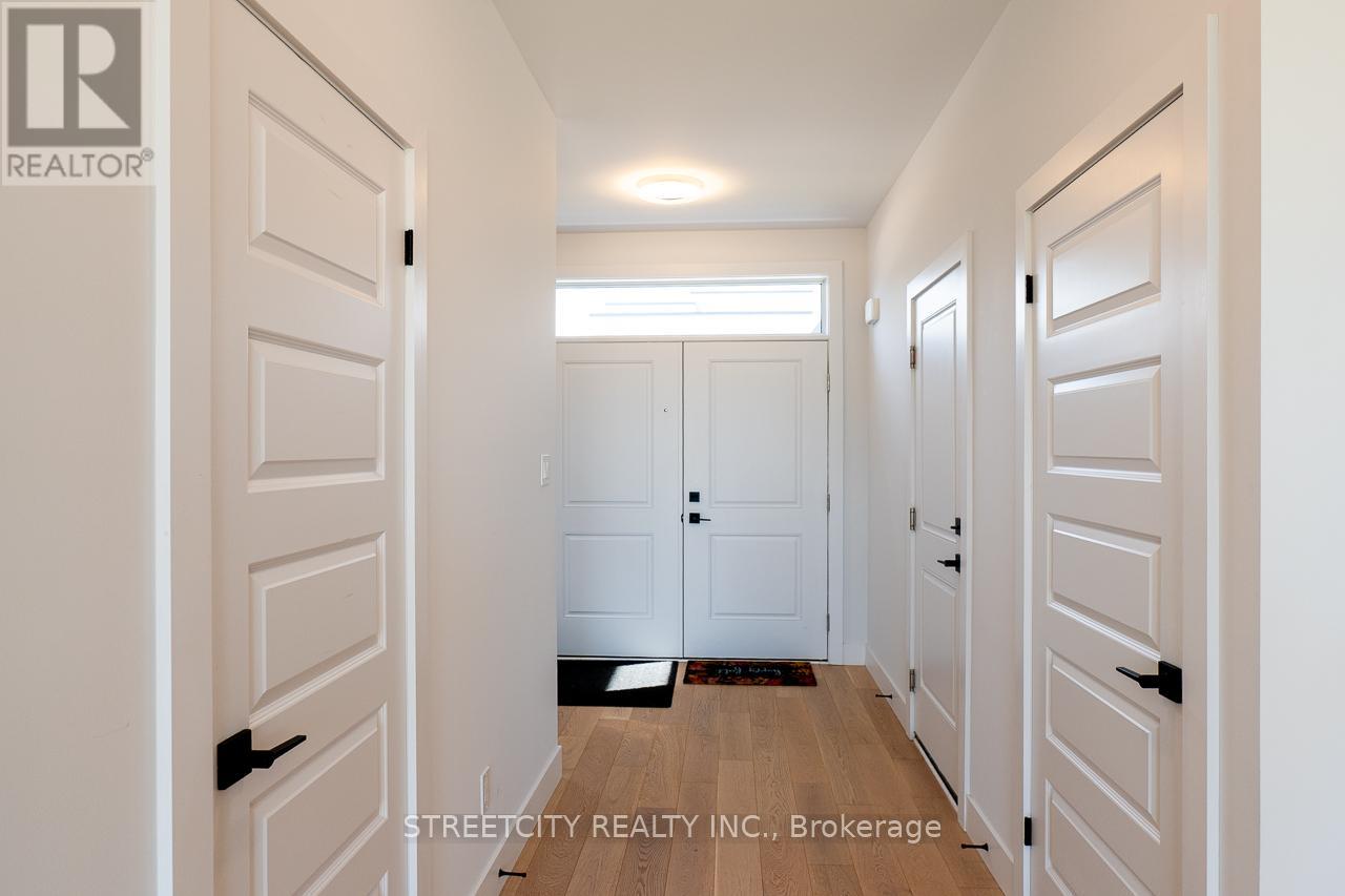 Property at 29 - 1820 CANVAS WAY image 4