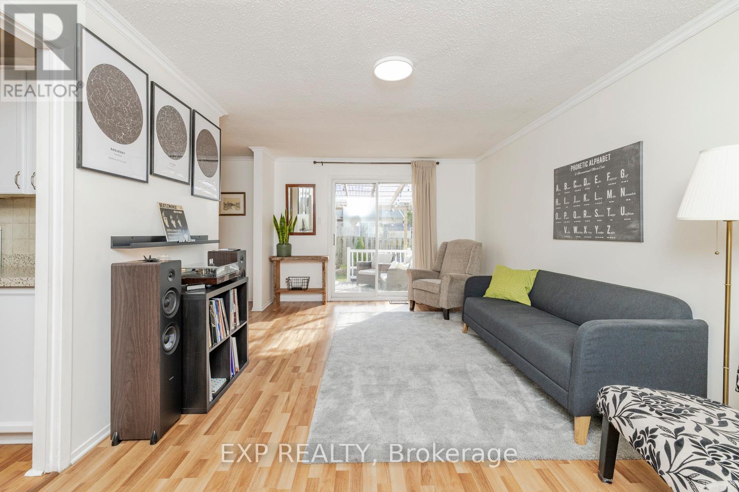 1465 Bradshaw Crescent, Ottawa, Ontario  K1B 5G1 - Photo 13 - X12115536