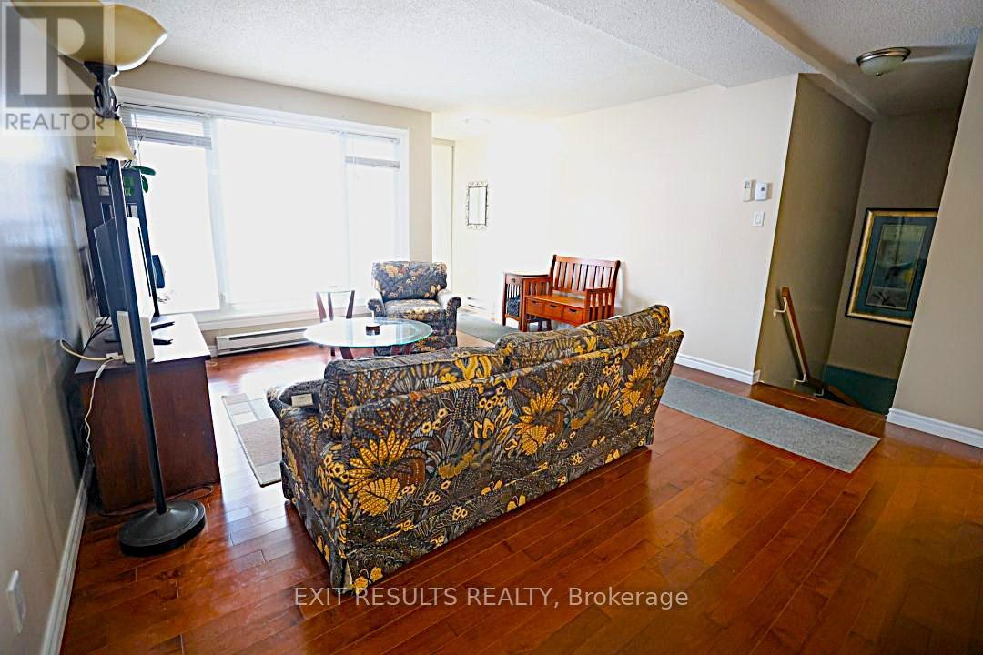 110 - 1825 Marsala Crescent, Ottawa, Ontario  K4A 2E7 - Photo 11 - X12115655