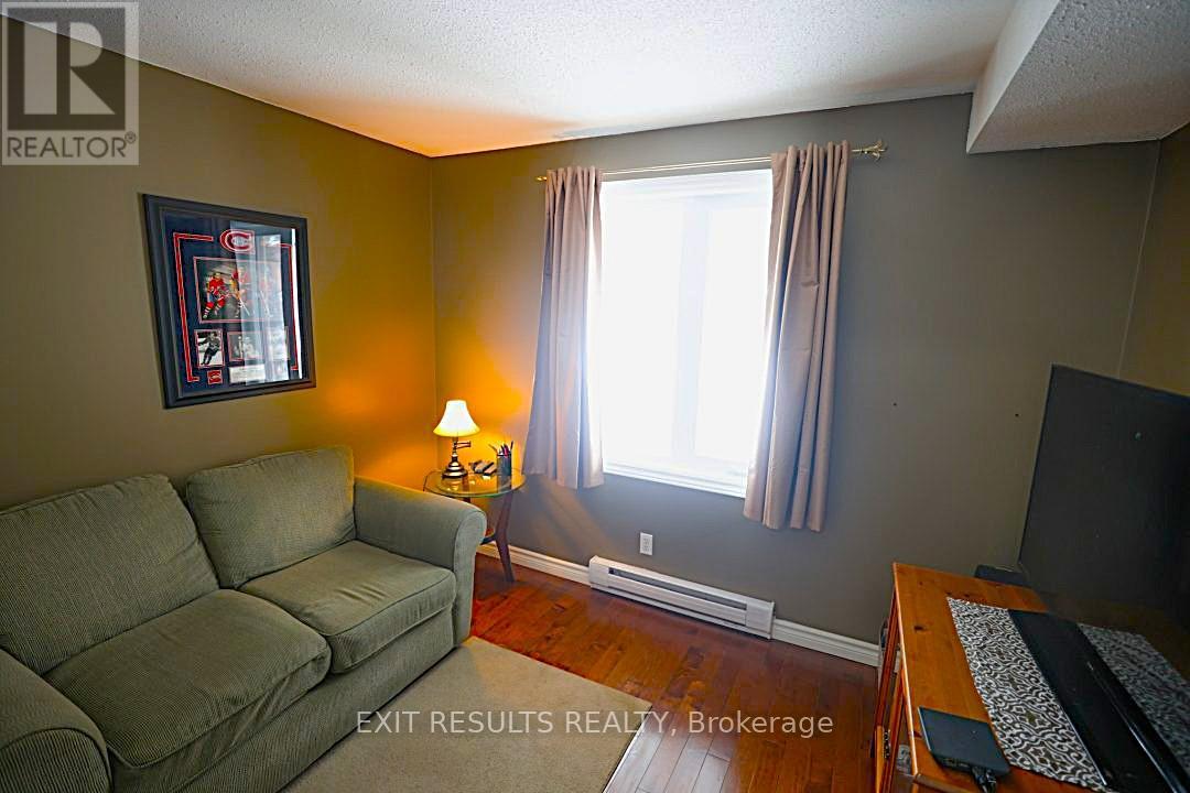 110 - 1825 Marsala Crescent, Ottawa, Ontario  K4A 2E7 - Photo 14 - X12115655